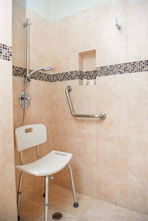 ducha accesible para personas con movilidad reducida