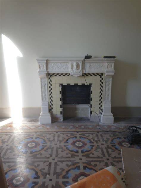 restauracion chimenea marmol envejecido