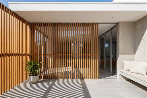 celosía de madera: usos interiores y exteriores