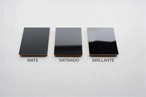 infografía de diferencias entre mate y satinado