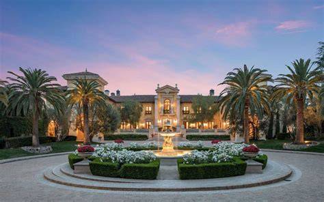 villa estilo italiano de Beverly Hills (imagen de la casa)