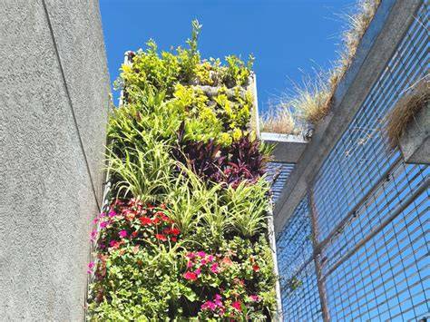 Jardín vertical en edificio
