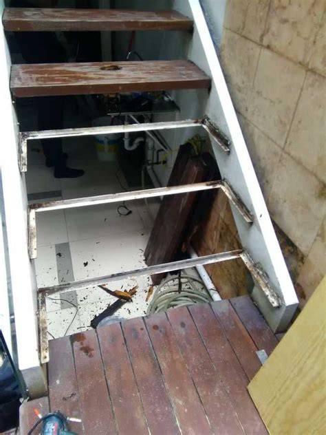 esquema de reparación de escaleras de madera