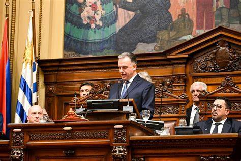 historia de la Presidencia de Uruguay y sus reformas