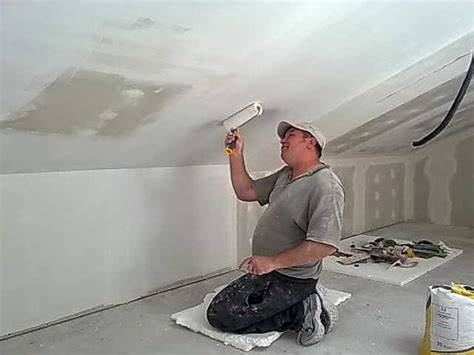 trabajo de pintar buhardilla