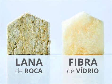 gráfica de diferencias entre lana de roca y fibra de vidrio
